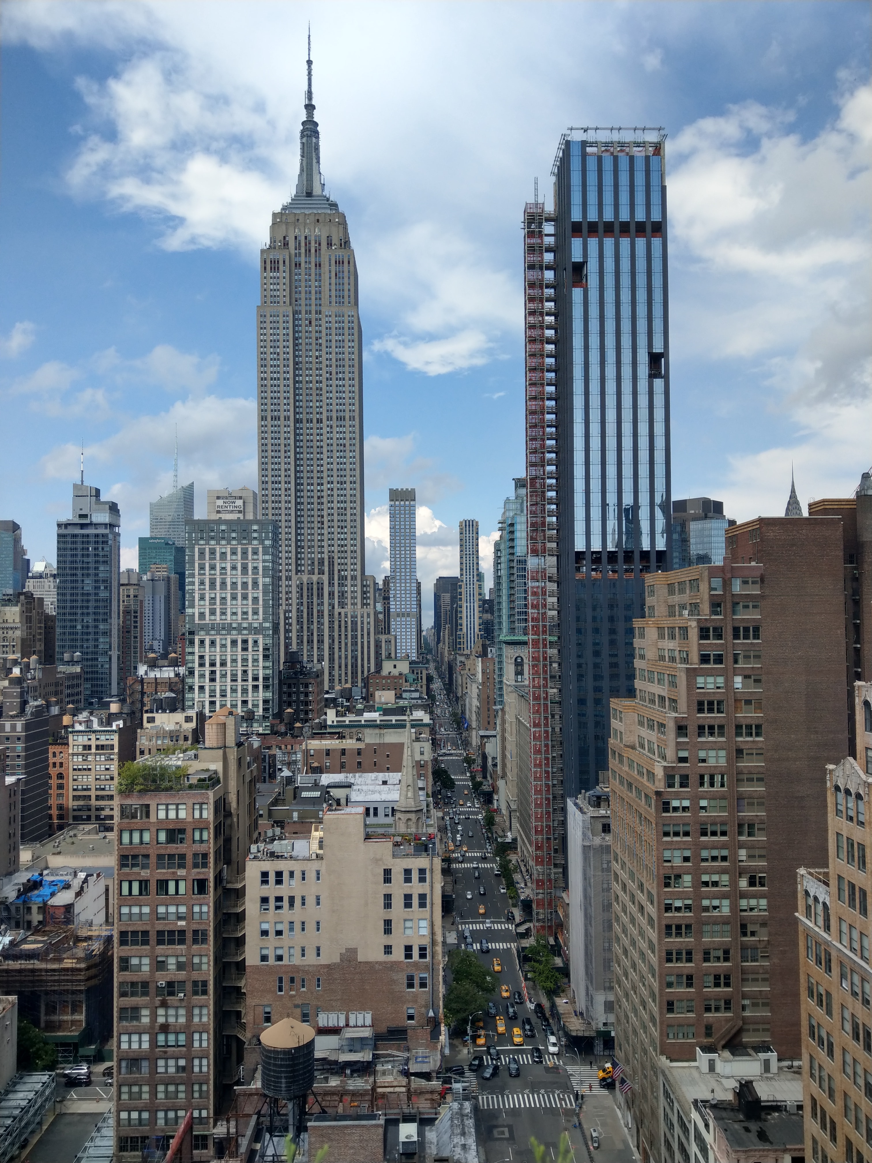 Building a Smooth Image Carousel with FlatList in React Native -- newline