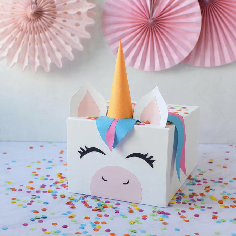 Unicorn Valentine’s Day box idea for girls using a shoebox for a school class party