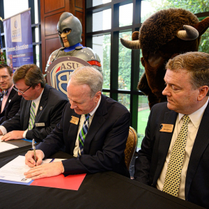 Harding, ASU-Beebe Sign Memorandum of Understanding