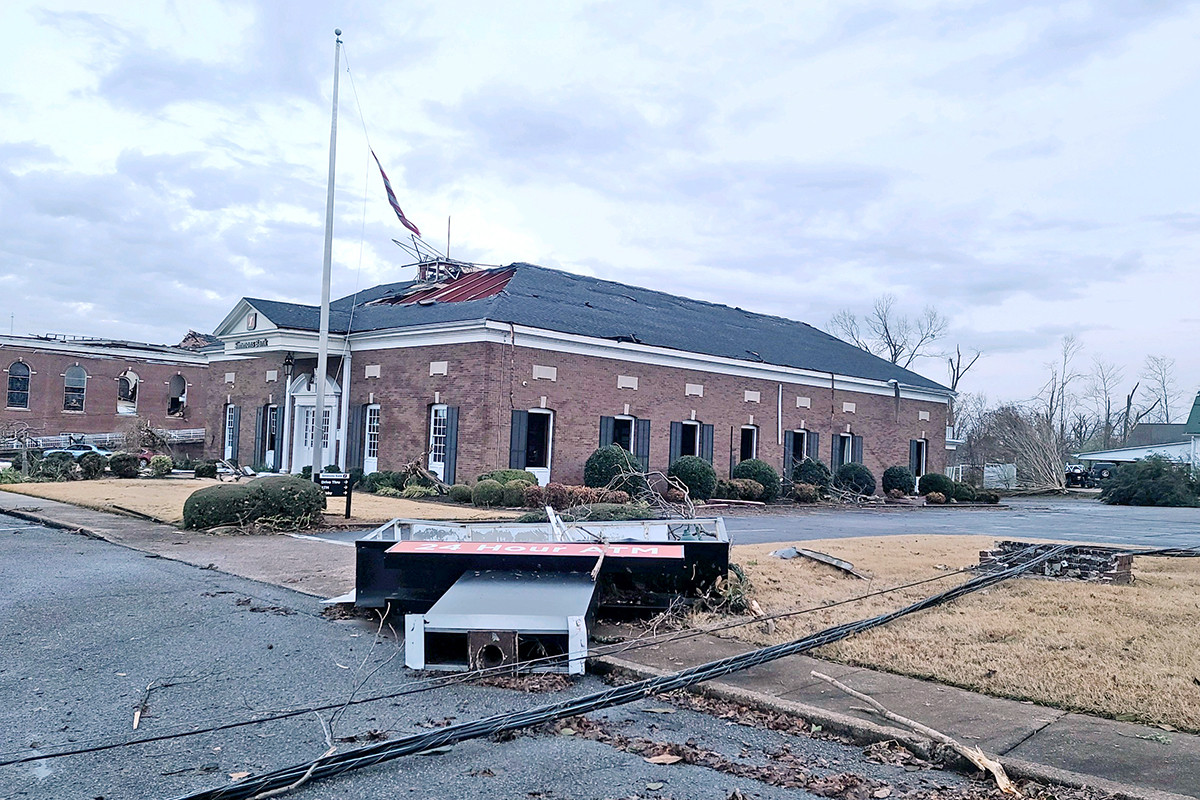 Storm Fallout Unresolved for Simmons In Tennessee Arkansas Business