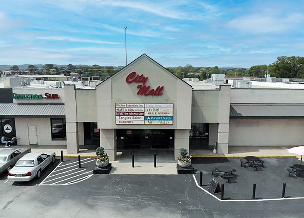 Russellville Shopping Center Sells for 5.2M Arkansas Business News
