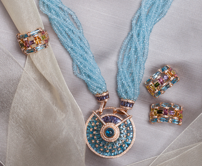 Make a Statement 8 Displays of Fine Jewelry Arkansas Bride