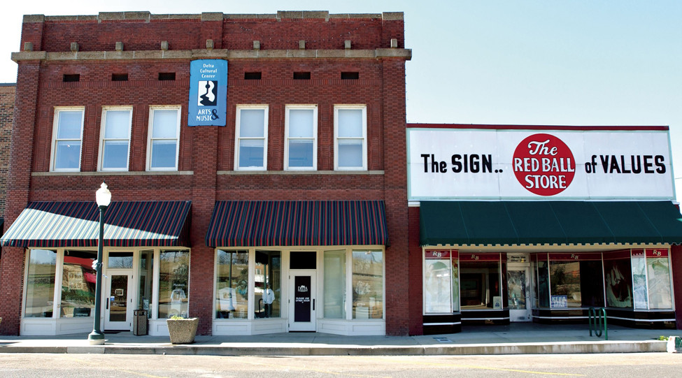 6 FamilyFriendly Spots to Explore in Arkansas This Summer Little