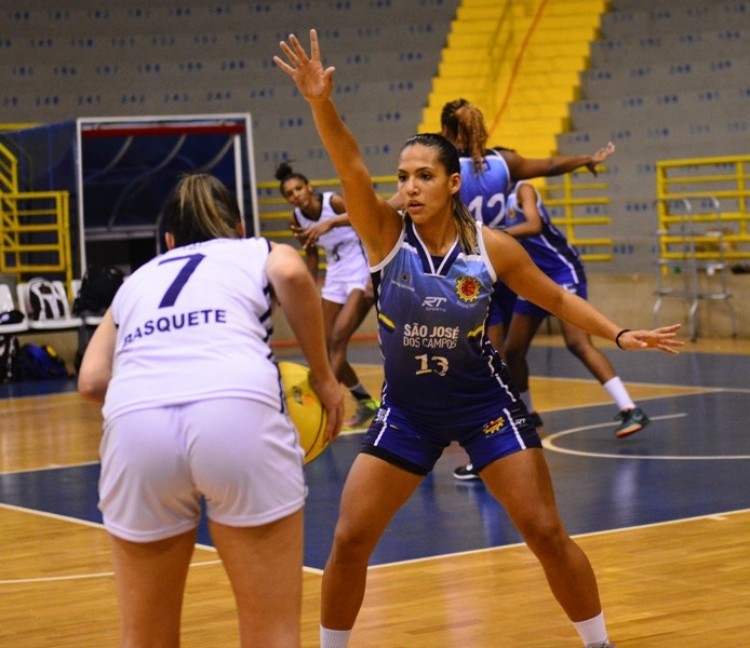 .:: contos_recolhidos_do_basquetebol_11_sao_jose_vence_em_franca_pelo_paulista_feminino_272016_70506.jpg ::.
