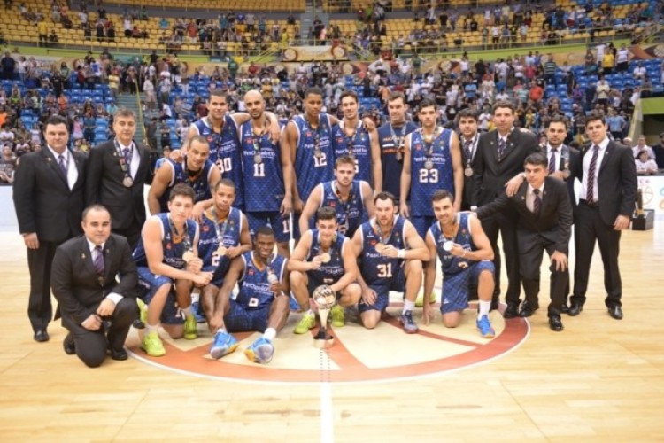 .:: contos_recolhidos_do_basquetebol_12real_madrid_e_campeao_mundial_mais_uma_vez_setembro_2015_70509.jpg ::.