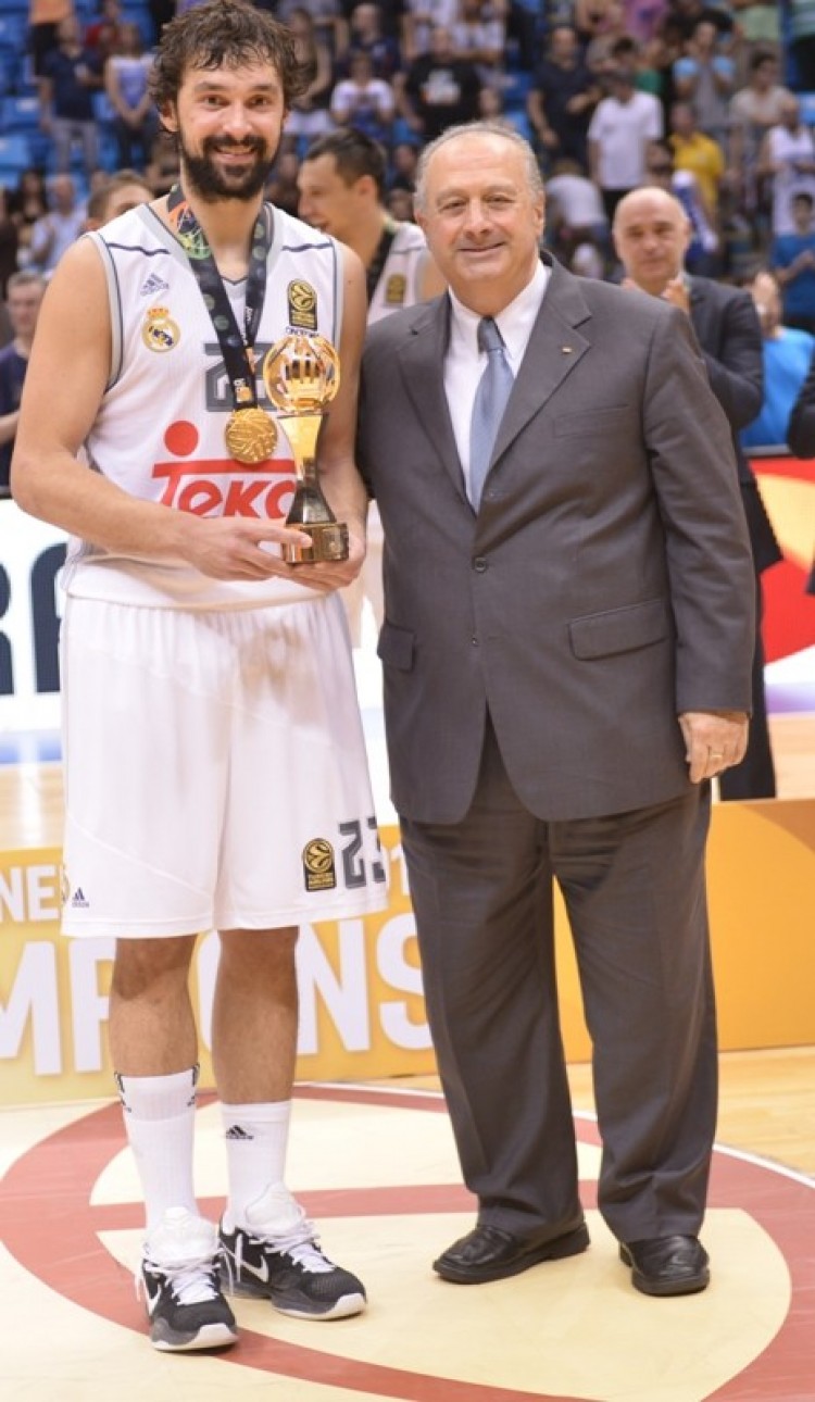 .:: contos_recolhidos_do_basquetebol_12real_madrid_e_campeao_mundial_mais_uma_vez_setembro_2015_70515.jpg ::.