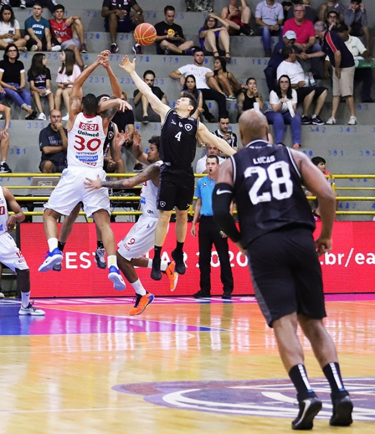 .:: lances_livres_de_franca_x_botafogo_pelo_nbb_68601.jpg ::.