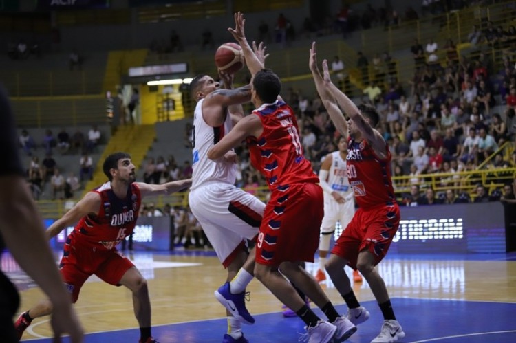 .:: quimsa_argentina_vence_em_franca_pela_champions_league_americas_68470.jpg ::.