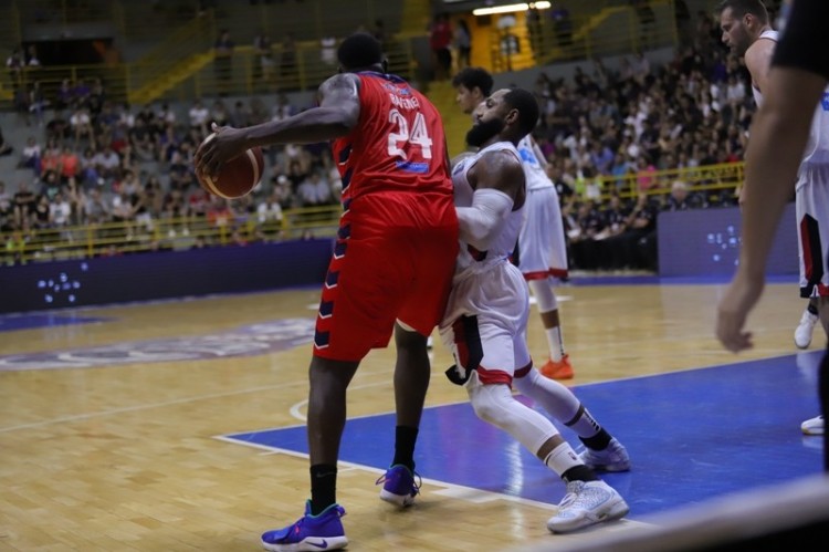 .:: quimsa_argentina_vence_em_franca_pela_champions_league_americas_68482.jpg ::.