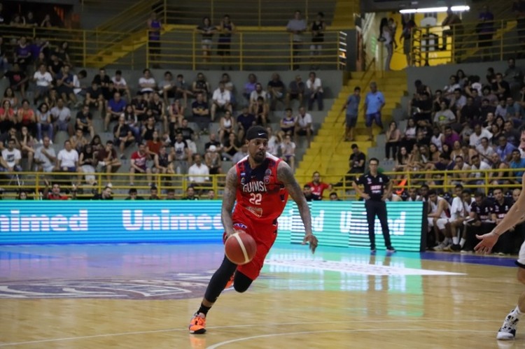 .:: quimsa_argentina_vence_em_franca_pela_champions_league_americas_68484.jpg ::.