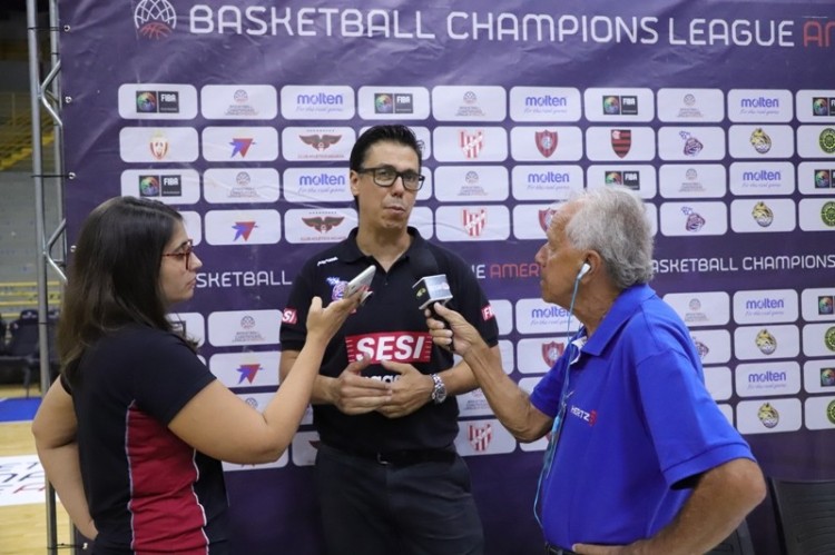 .:: quimsa_argentina_vence_em_franca_pela_champions_league_americas_68486.jpg ::.