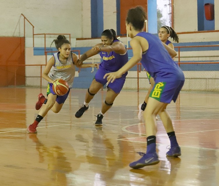 .:: selecao_brasileira_sub_27_feminina_viaja_para_o_sul_americano_na_colombia_68314.jpg ::.