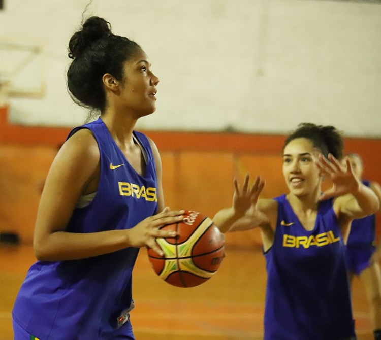 .:: selecao_brasileira_sub_27_feminina_viaja_para_o_sul_americano_na_colombia_68321.jpg ::.