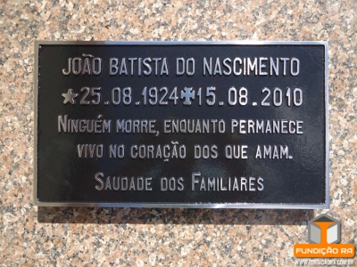 Placa Modelo Reto em Aluminio 