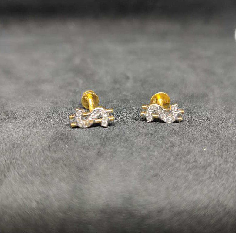 916 Men's Exclusive Earrings