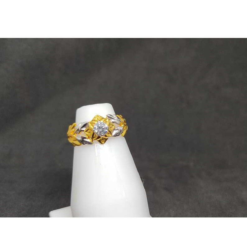 916 Ladies Single Stone Ring