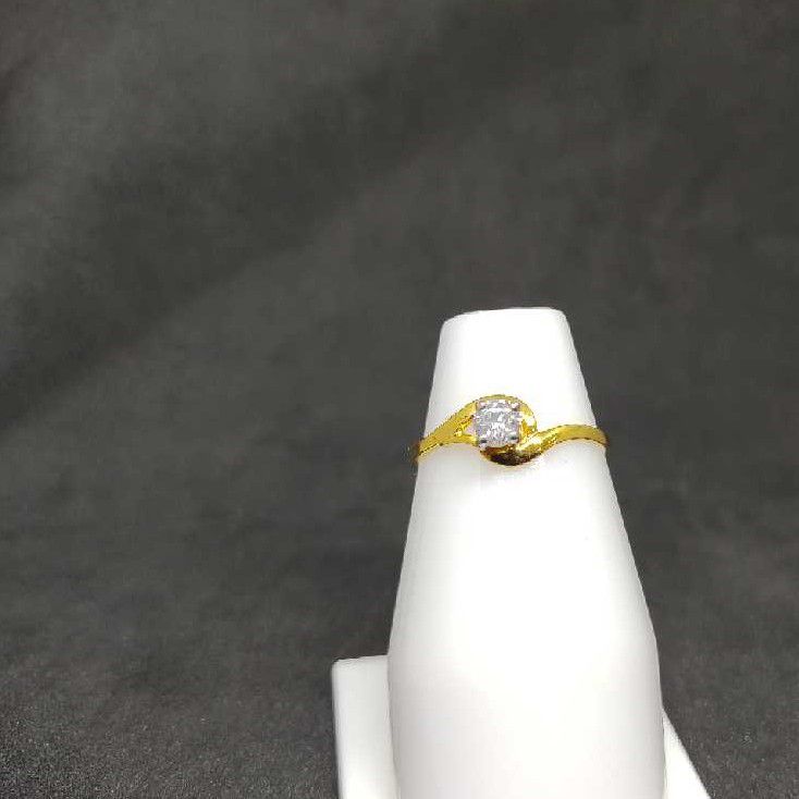 916 Ladies Single Stone Ring