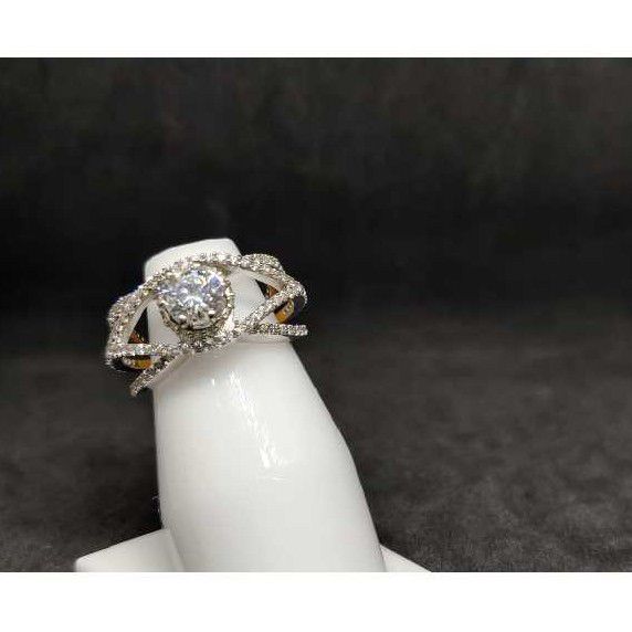 18K Ladies Italian Gold Ring