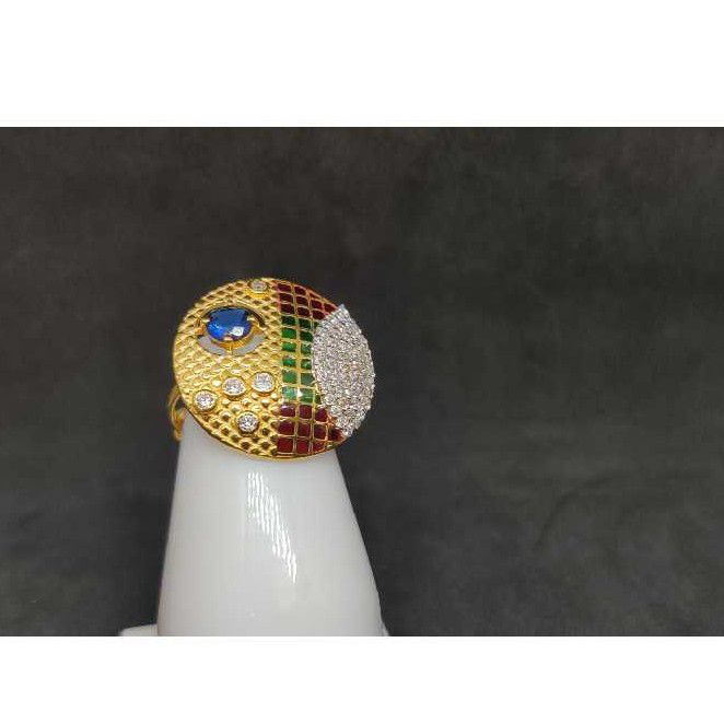 916 Ladies Fancy Gold Ring