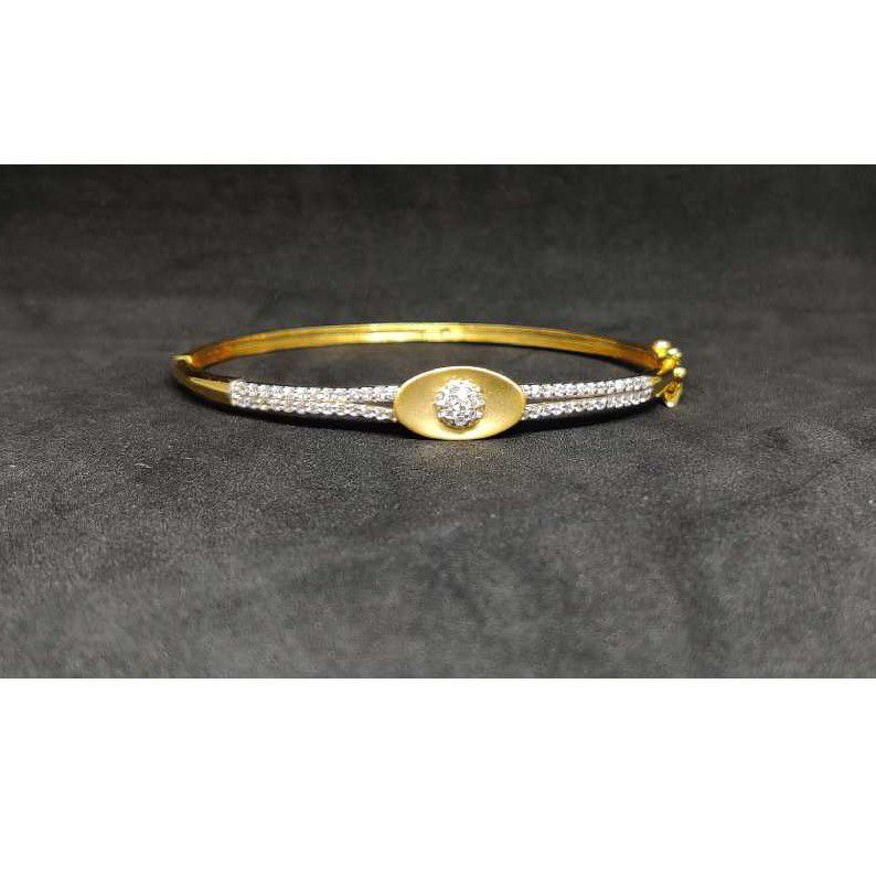 18K Exclusive Ladies Gold Kada