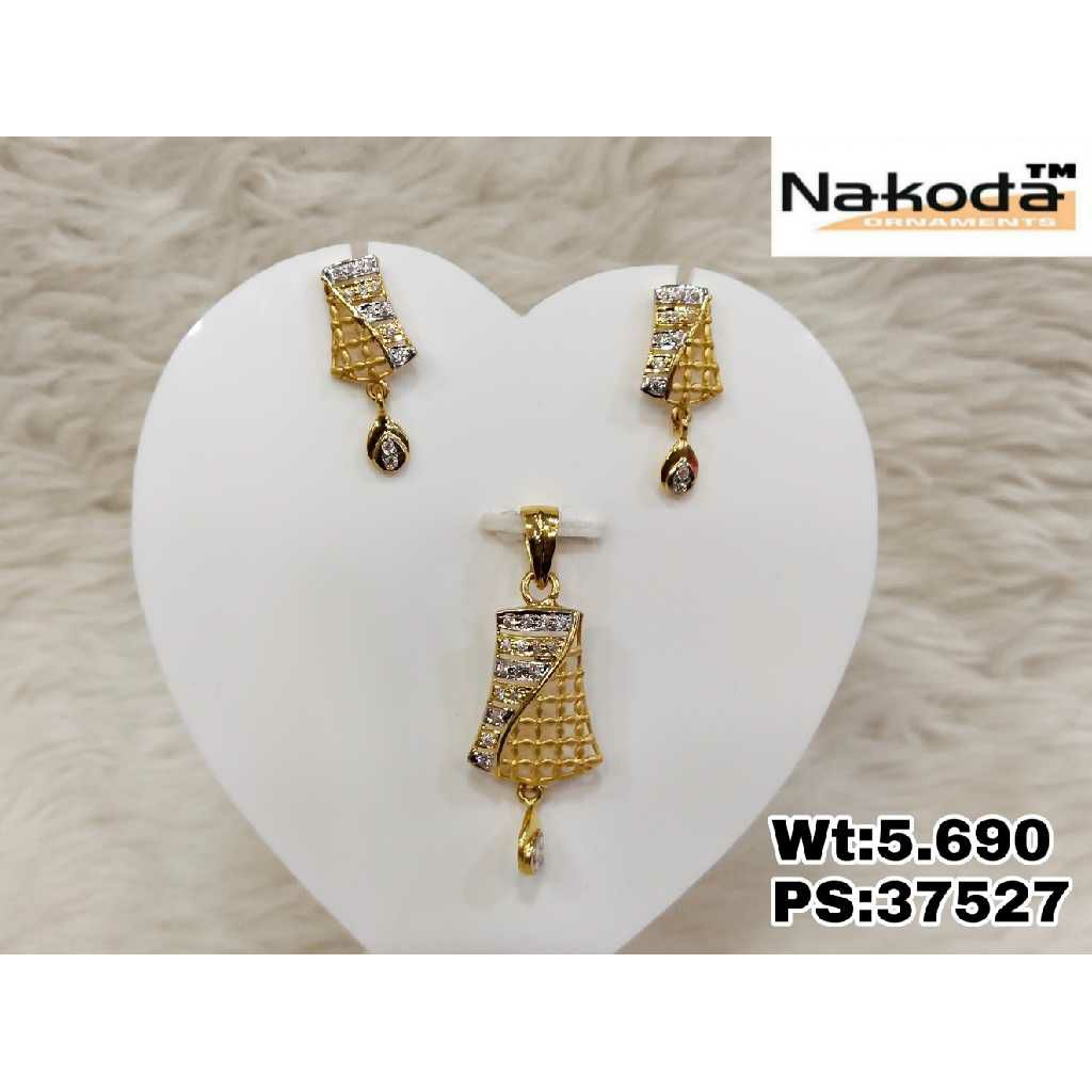 916 Ladies Fancy Pendant Set