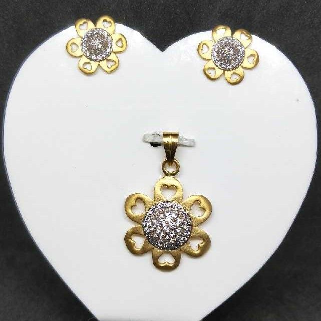 916 ladies fancy Pendant set