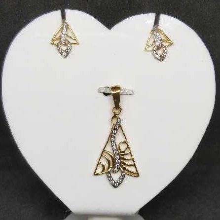 916 ladies fancy pendant set