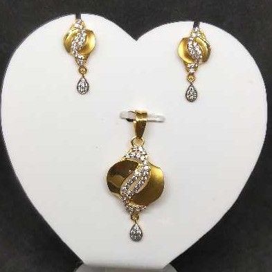 916 Ladies Fancy Pendant Set