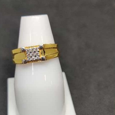 916 Men's fancy gold ring