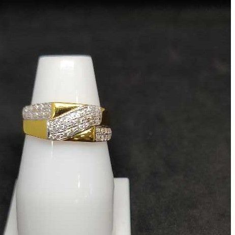916 Men's fancy gold ring