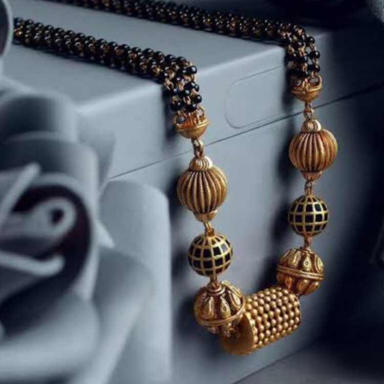 exclusive piece of 916 antique mangalsutra DOKIYA