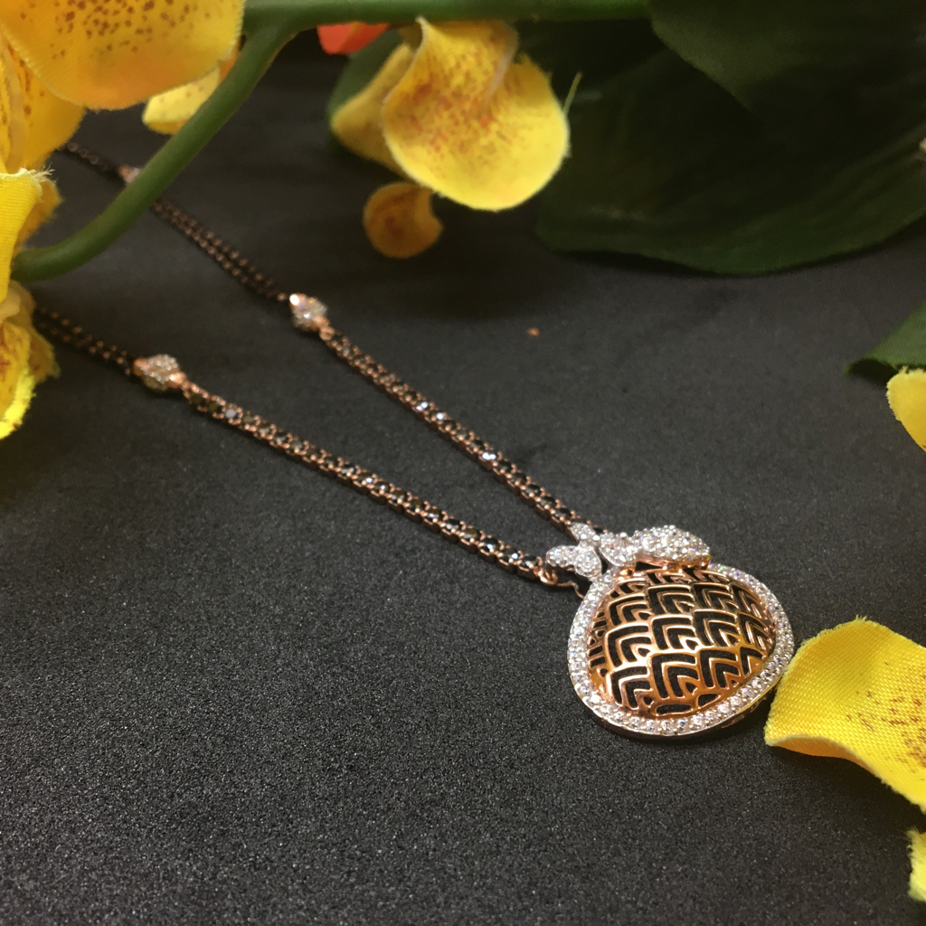 18kt ROSEGOLD mangalsutra DOKIYA