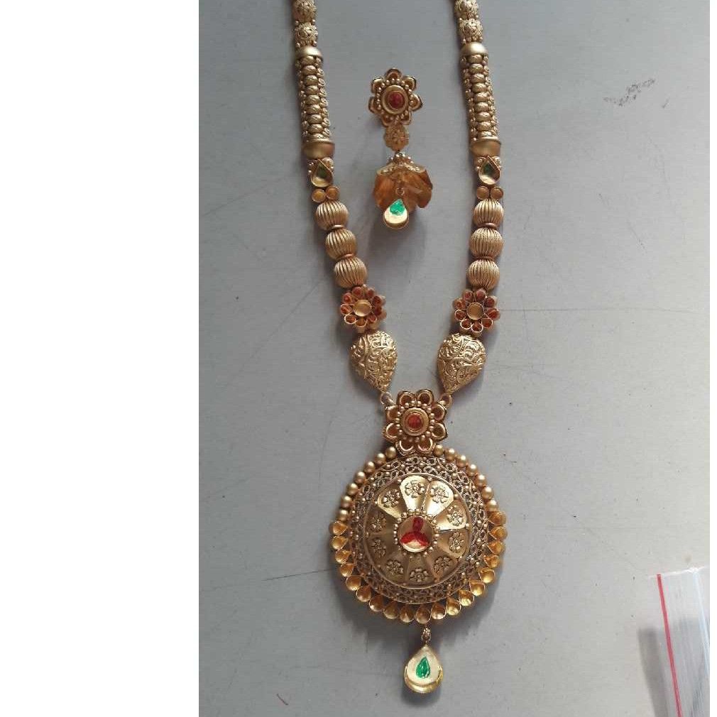 Gold Antique  Necklace Set