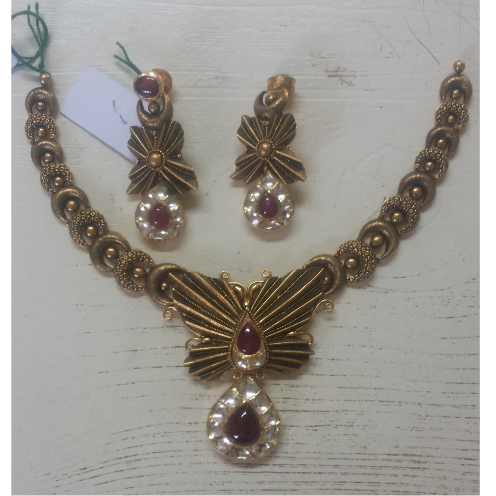 22KT Gold Ladies Designer Necklace Set Yellow