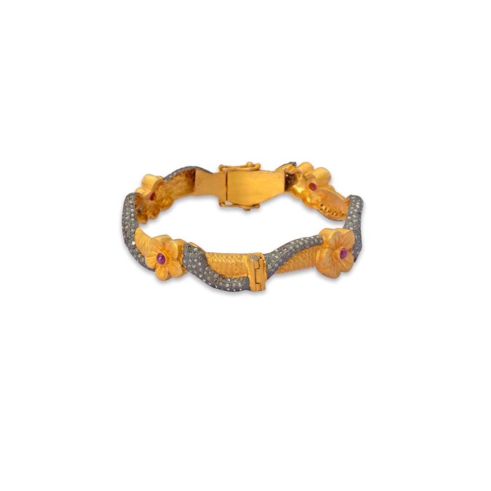 925 silver floral patterns with un cut diamond bracelet