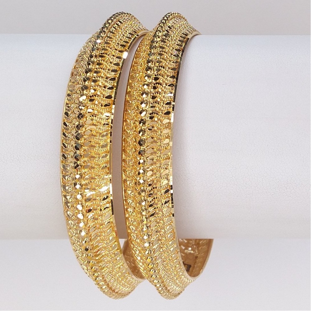 916 gold Hallmark Stylish Bangle