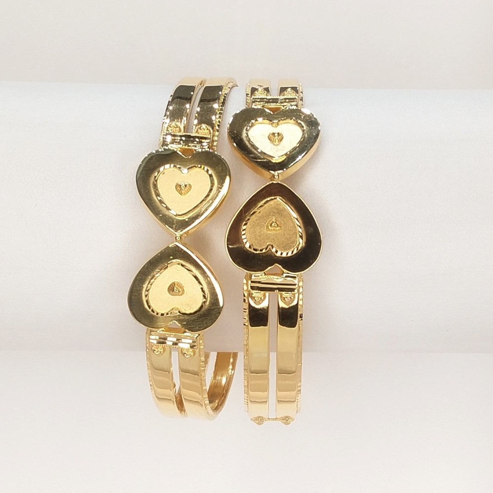 916 Gold Hallmark Heart Design bangle