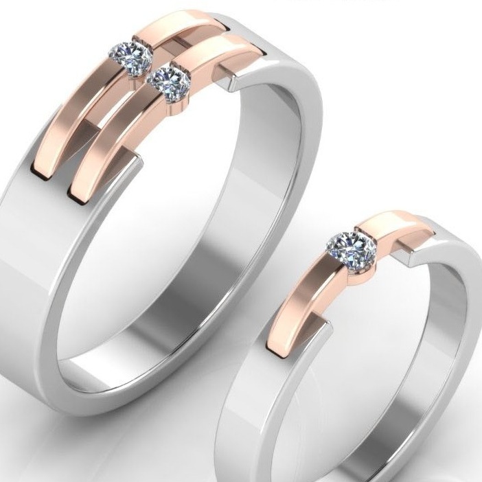 18 ct gold with 950 platinum band with diamonds
