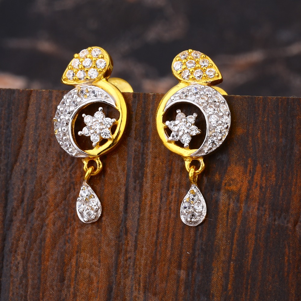 22KT  CZ Ladies Stylish Gold Earring LFE659