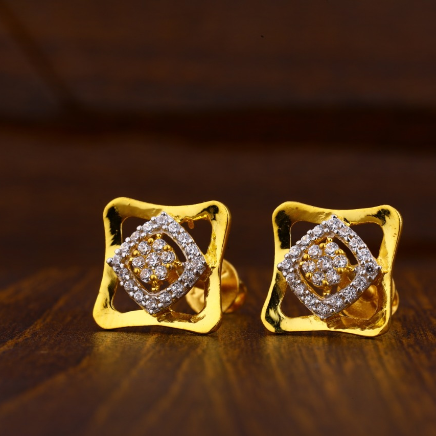 916 Gold CZ Hallmark Delicate Ladies Tops Earrings LTE162