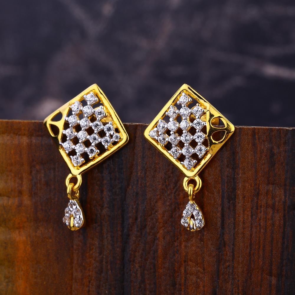 22CT CZ Ladies Stylish Gold Earring LFE621