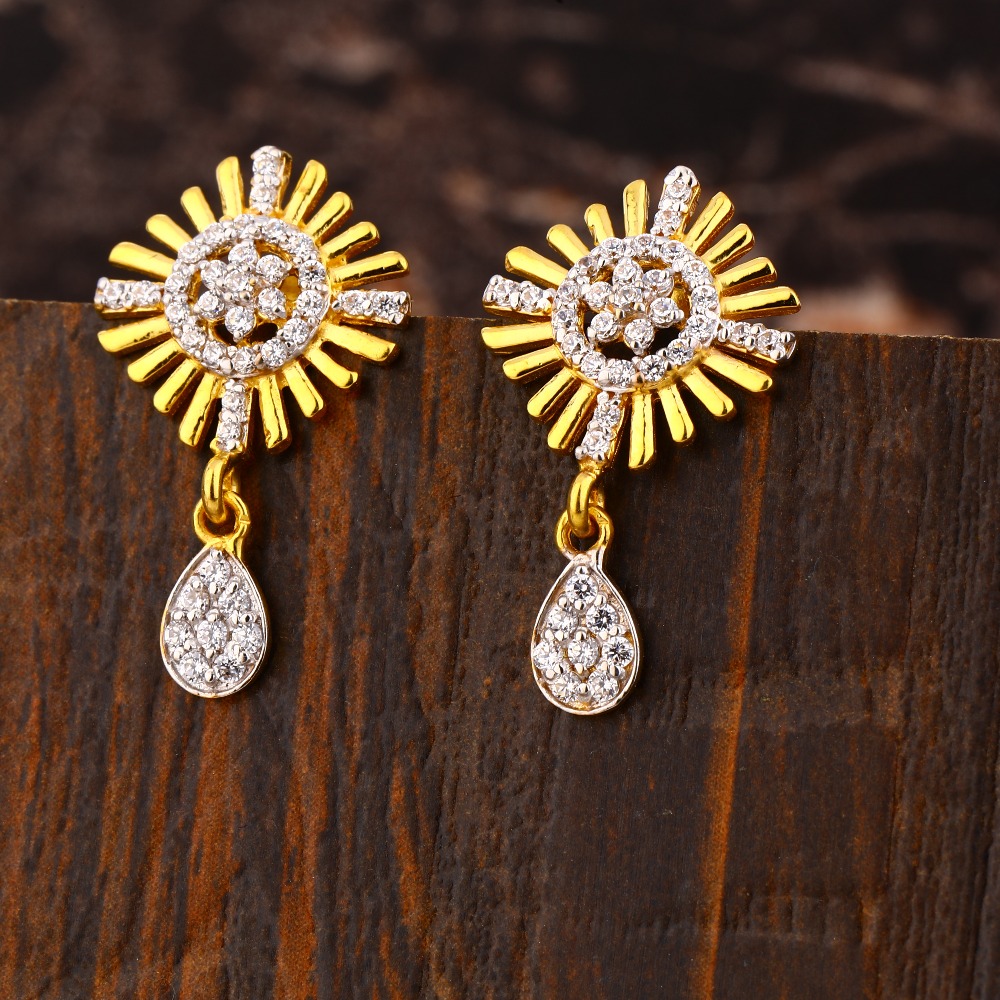 916 CZ Women's Stylish  Hallmark  Gold Earring LFE468