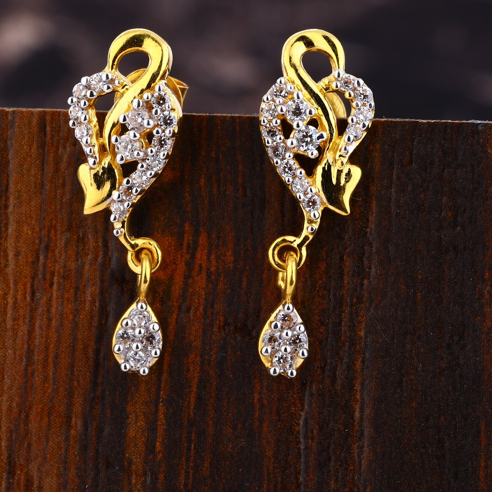 916 Gold CZ Women's Gorgeous Hallmark Earring LFE600