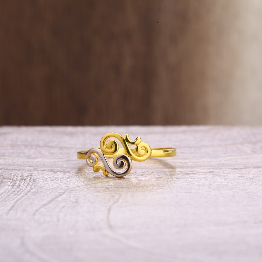 22CT Gold CZ Gorgeous Ladies Plain Ring LPR352