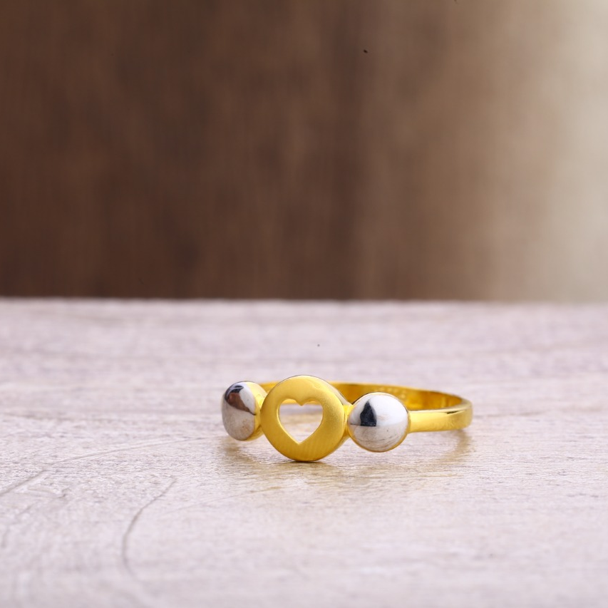 22ct gold hallmark gorgeous ladies plain ring lpr345