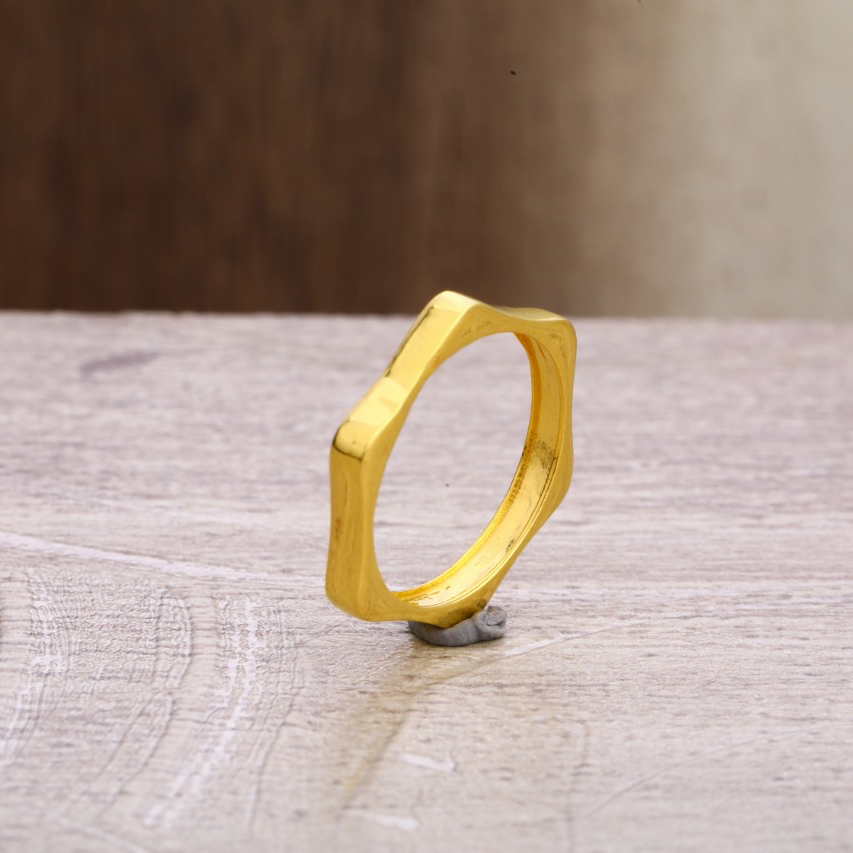 22ct gold classic ladies plain ring lpr332