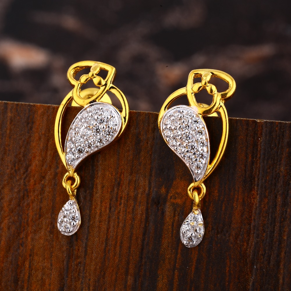 916 Gold CZ Women's  Classic Hallmark Earring LFE493