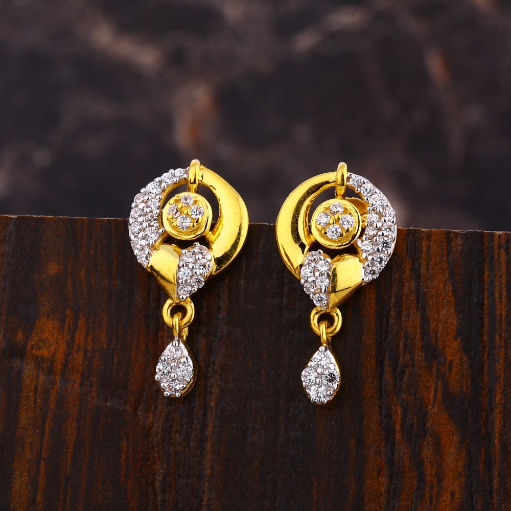 916 Gold Ladies Delicate Diamond Earring LFE519