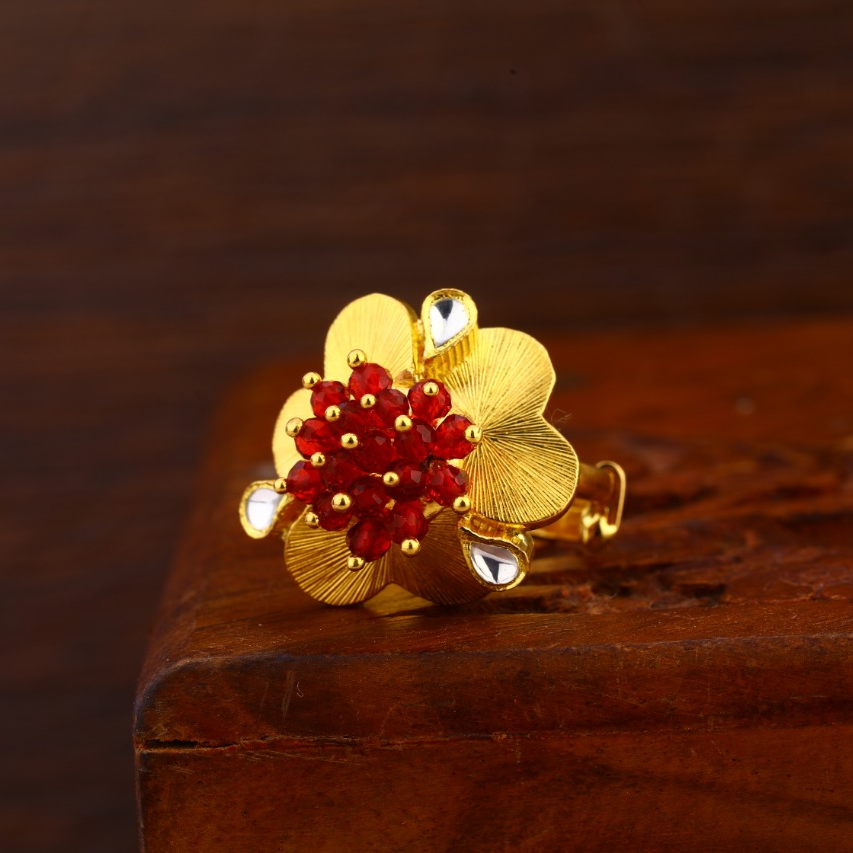 916 Gold Hallmark Antique Stylish Ladies Ring LAR156