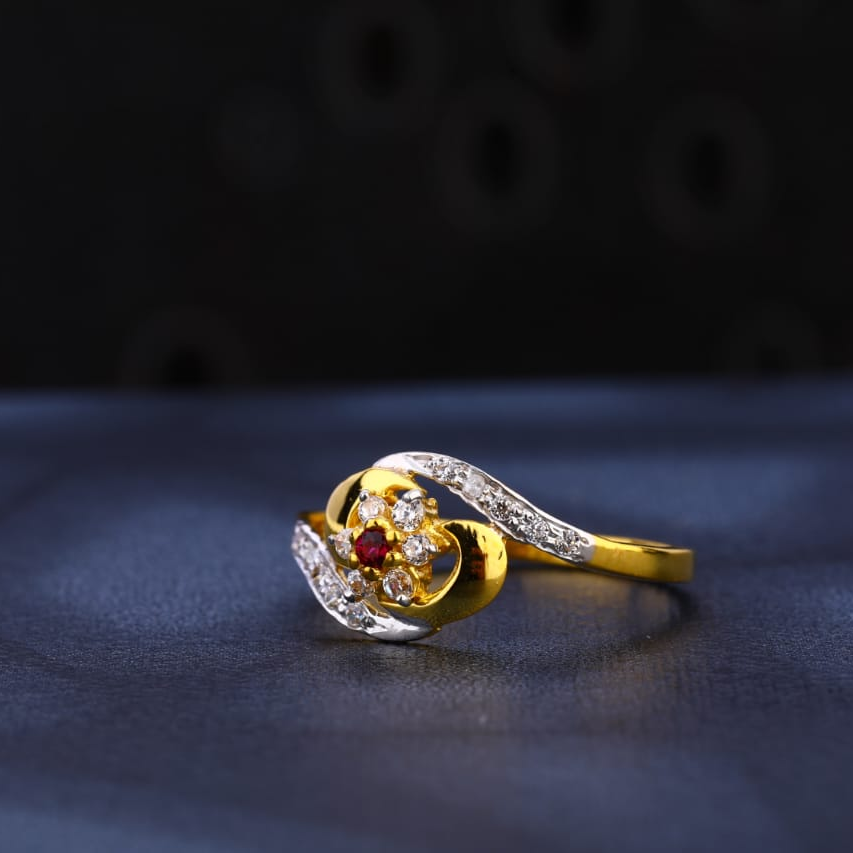 916 Gold CZ Exclusive Ladies Ring LR962